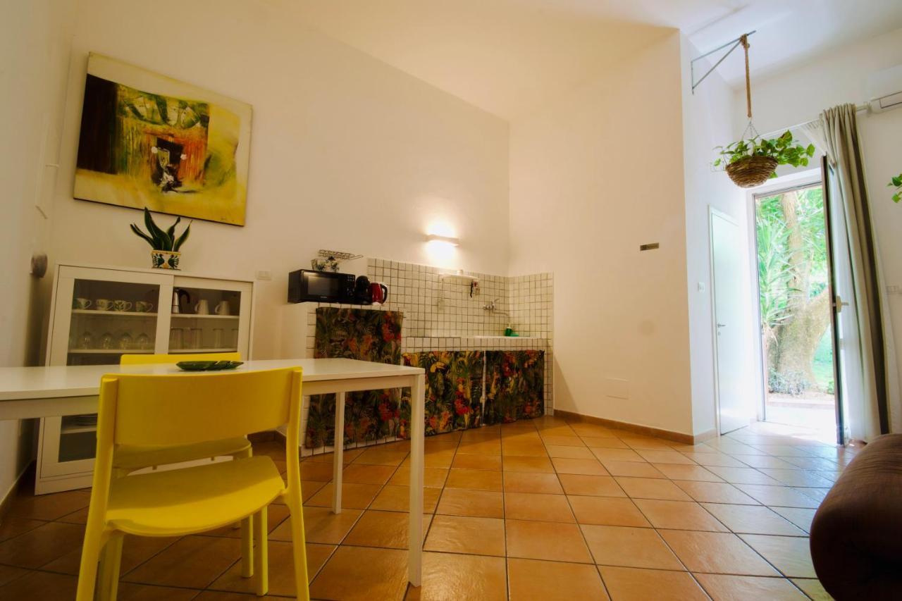 Appartement Kiwi à Latina Extérieur photo